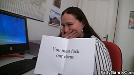 پرستار در اتاق سیگار ...