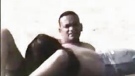 بلوند وارد ماشین شد  ...